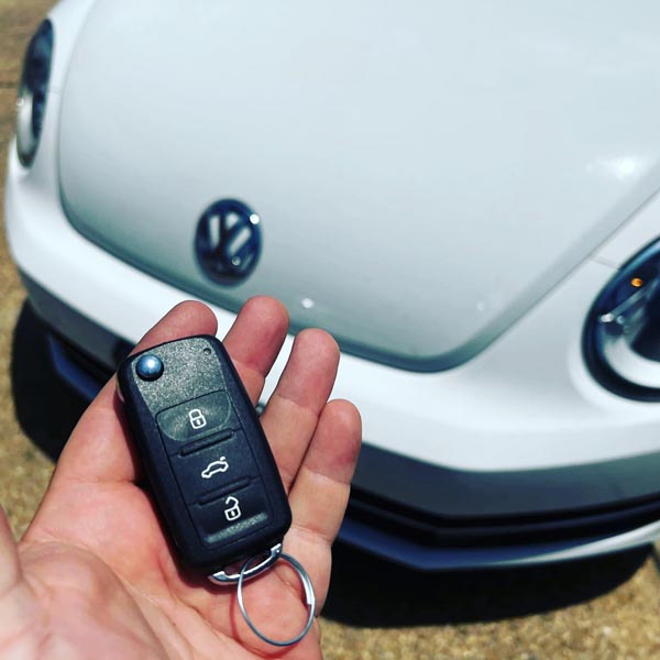 A replacement VW flip key